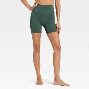Women's Everyday Soft Ultra High-Rise Bike Shorts - All In Motion Size L